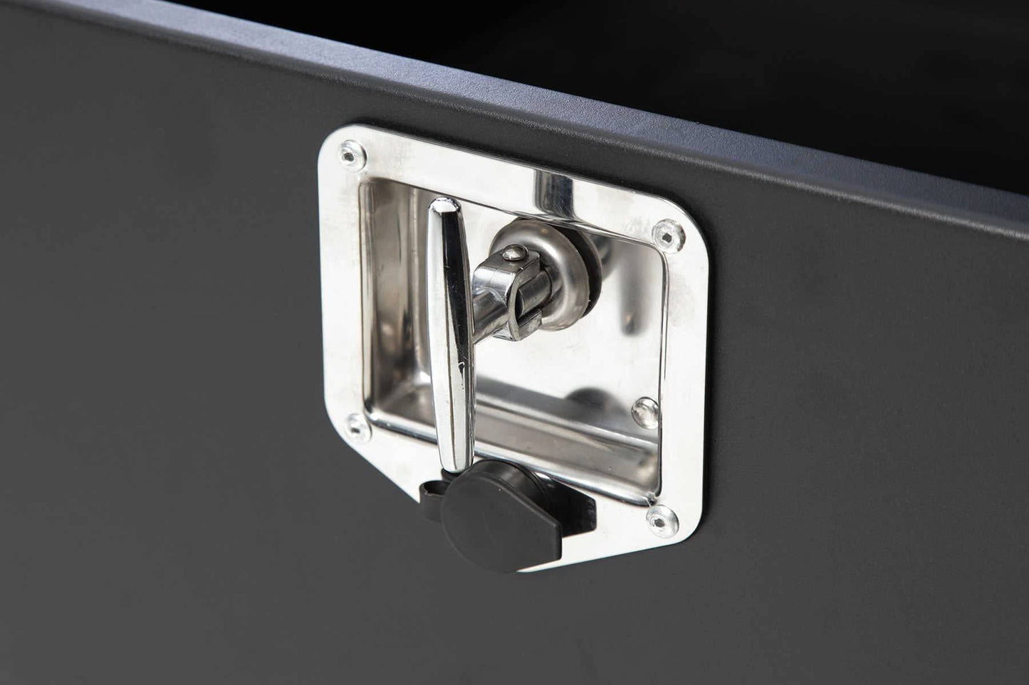 2761 Security Storage Vault for 87-06 Jeep® Wrangler YJ, TJ & Unlimited - Titan Security Products Inc.